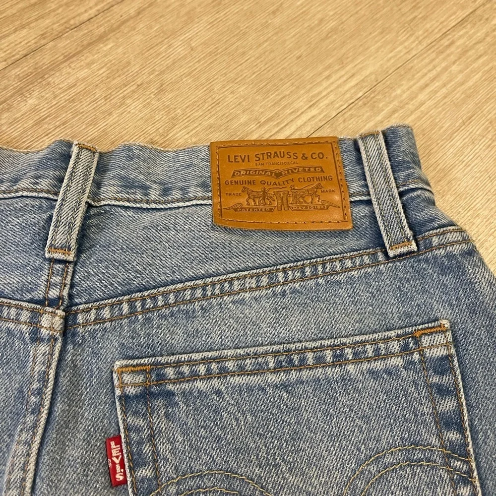 NWOT Levi's Button Front Mini Skirt - Picture 6 of 7